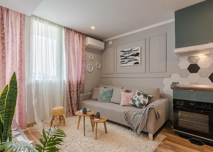 Marant Center- Free Parking Apartman *